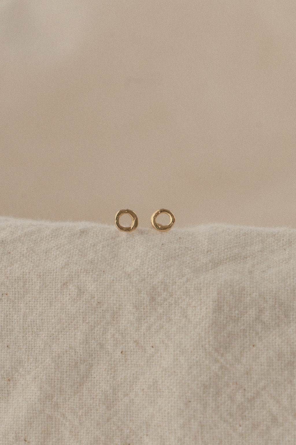 Loop studs