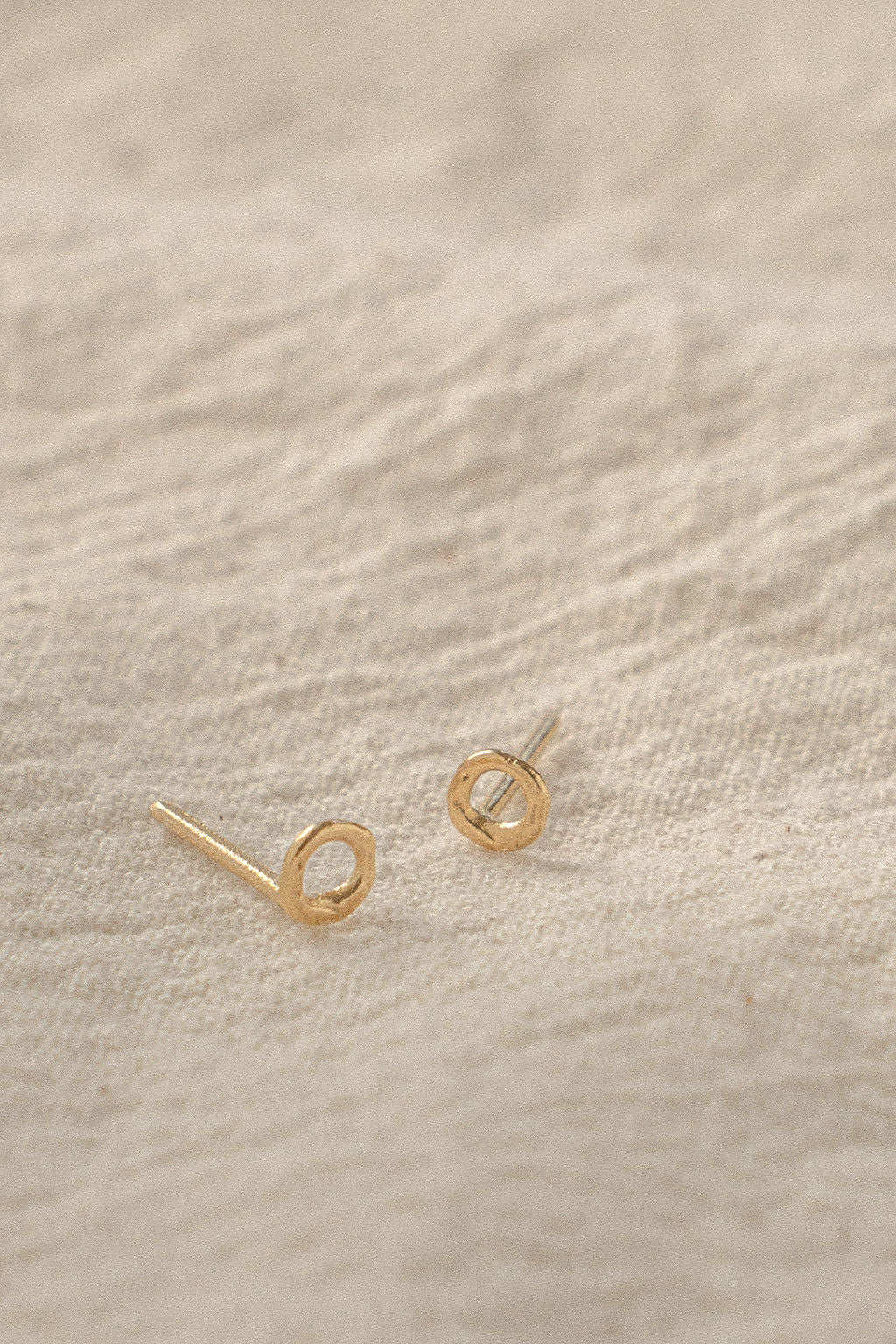 Loop studs