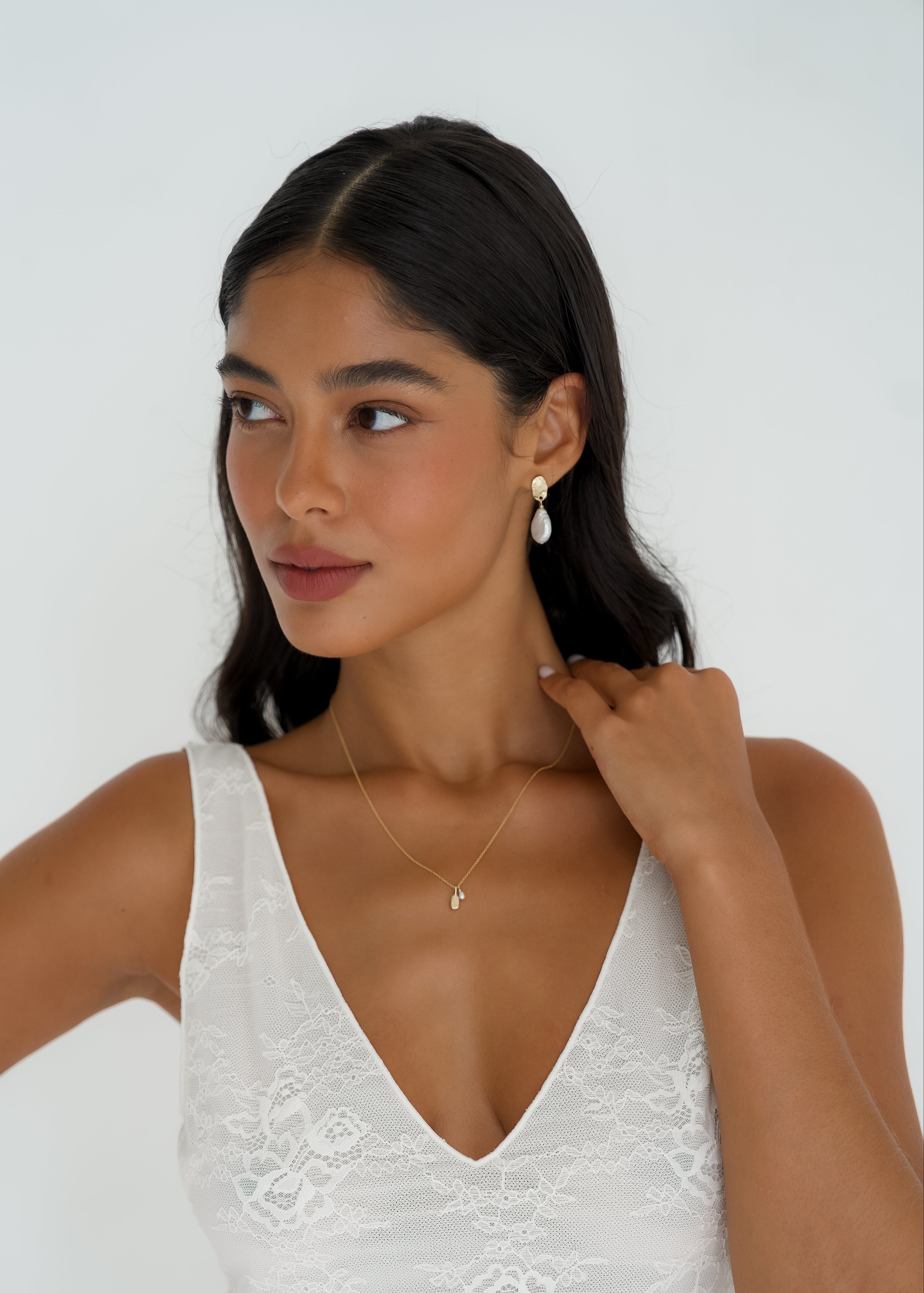 Pebble Pearl Necklace