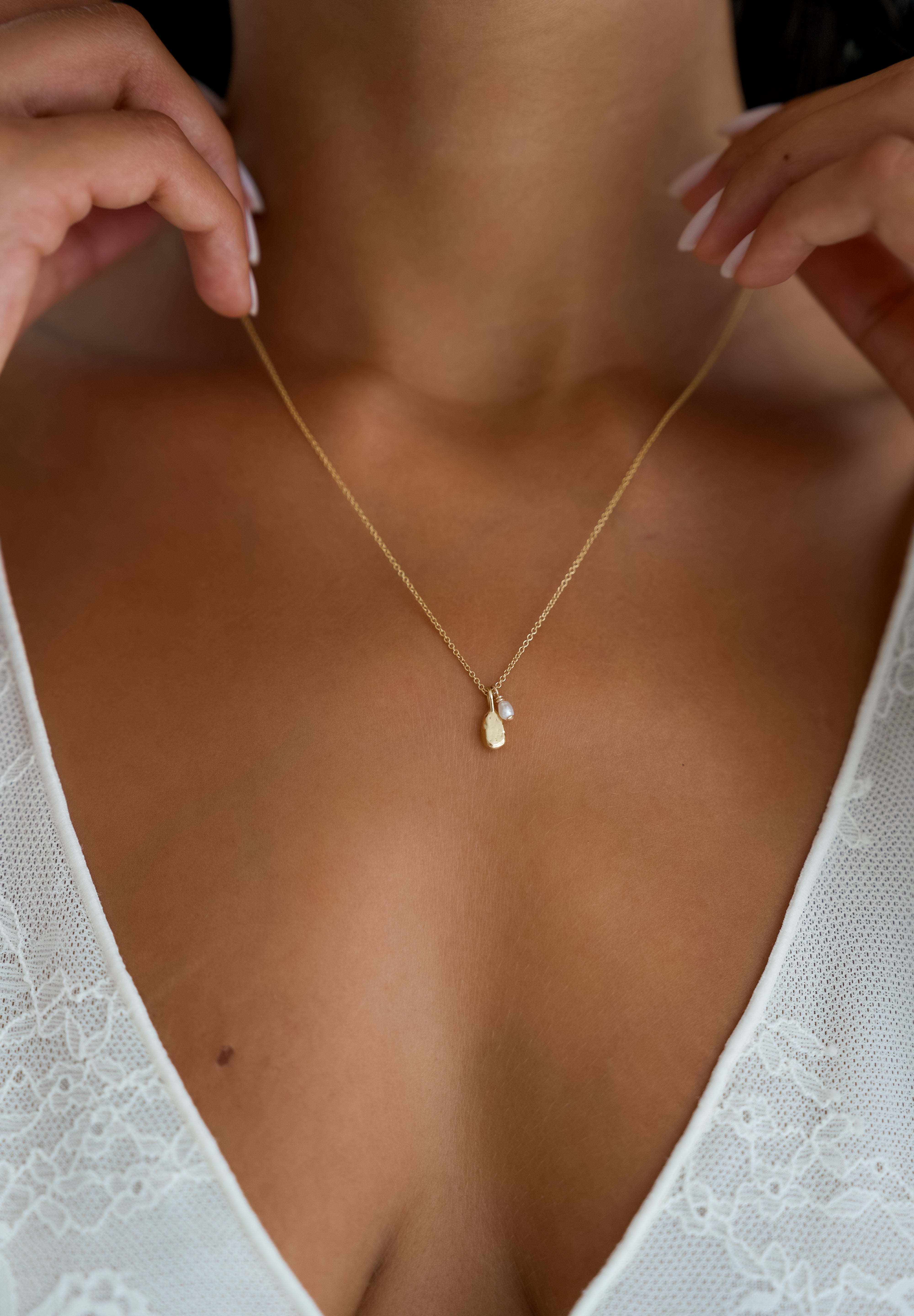 Pebble Pearl Necklace