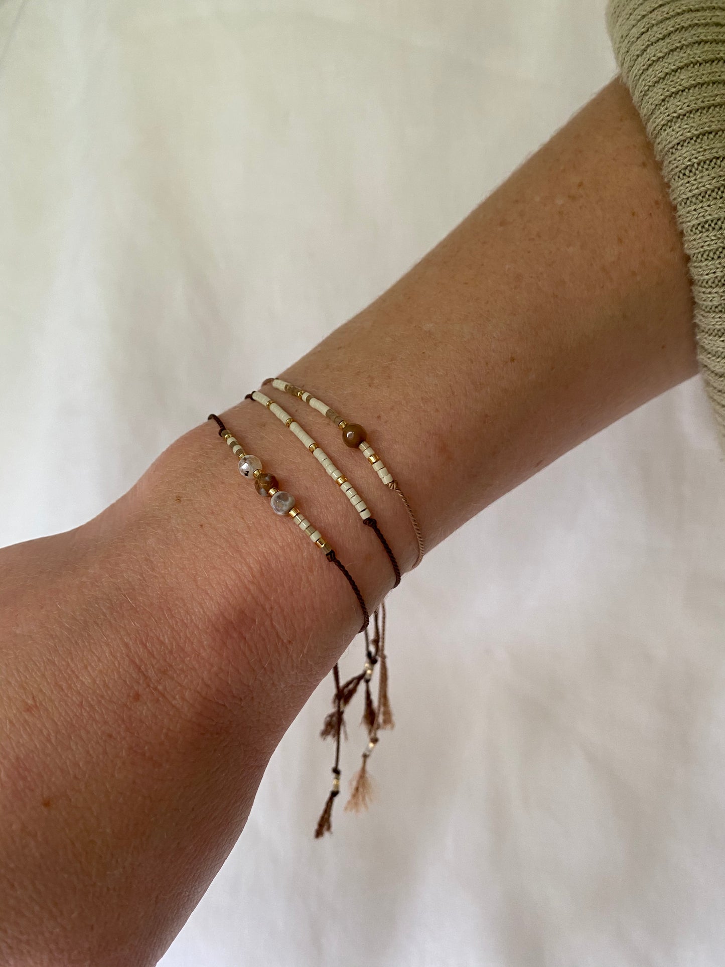 Silk Bracelet - White and Gold